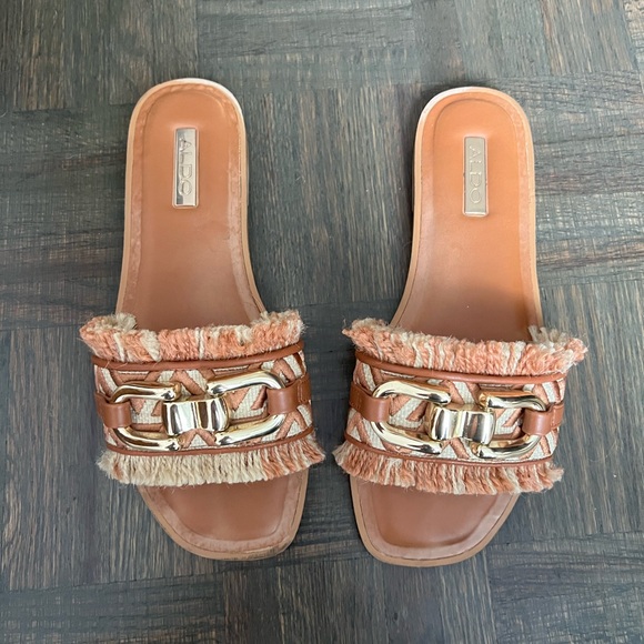 ALDO Fringie embellished flat sandals size 6 - Picture 2 of 7